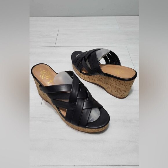 Sam & Libby Wedge Leather Sandals - Picture 3 of 9